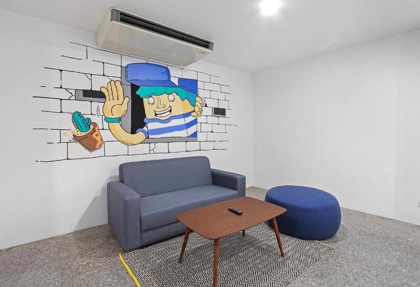 Номер Премиум, Pula Silom