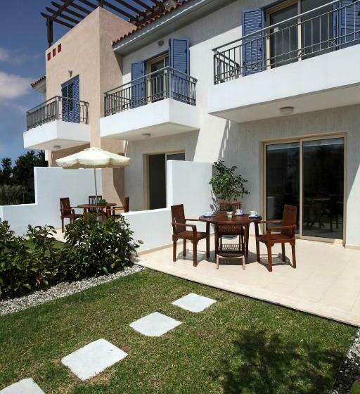 Апартаменты 2 Спальни с Садом, Elysia Park