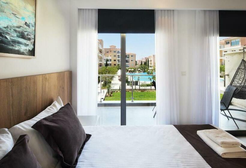 Студия Deluxe, Elysia Park