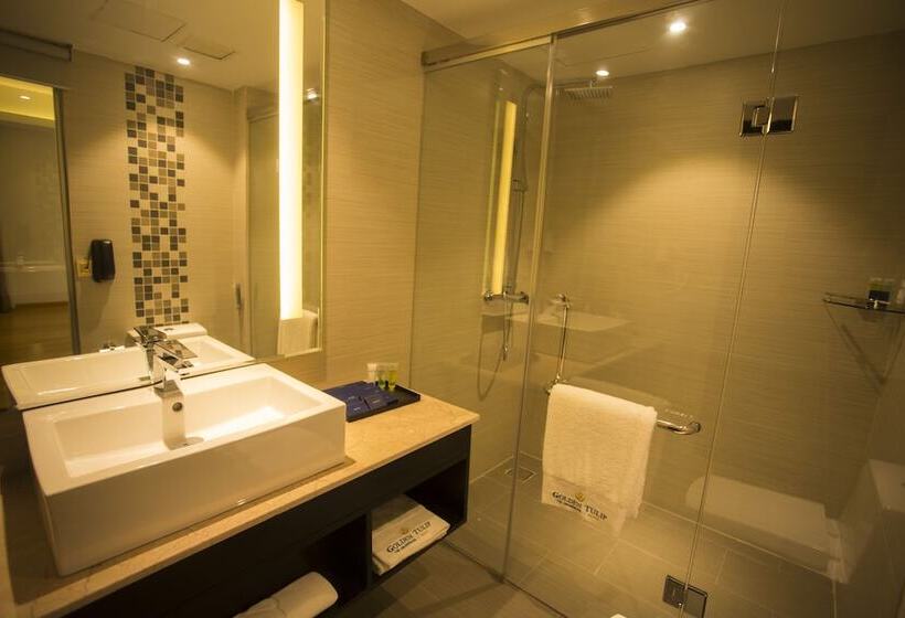 غرفة سوبيريور, Golden Tulip  The Grandmark Dhaka