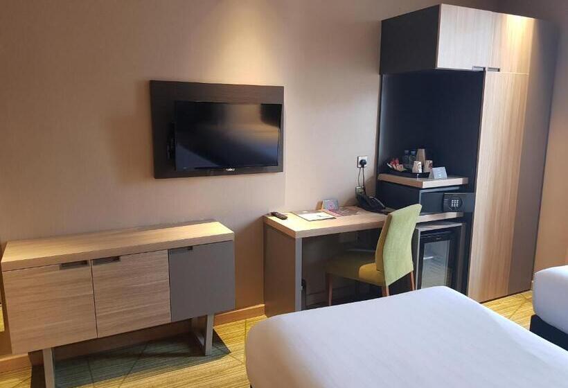 غرفة قياسية ثلاثية, Ibis Styles Makkah