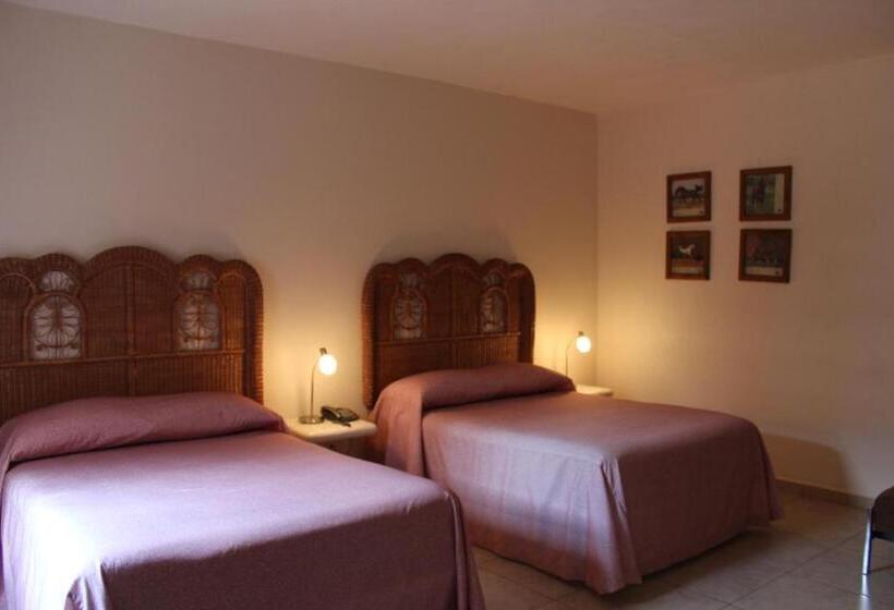 اتاق استاندارد, La Plaza De Tequisquiapan