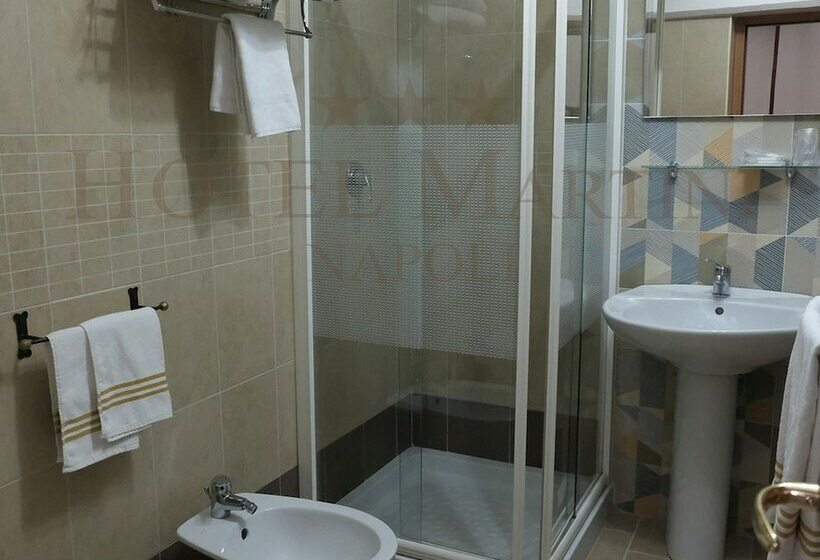 スタンダードルーム, Martini