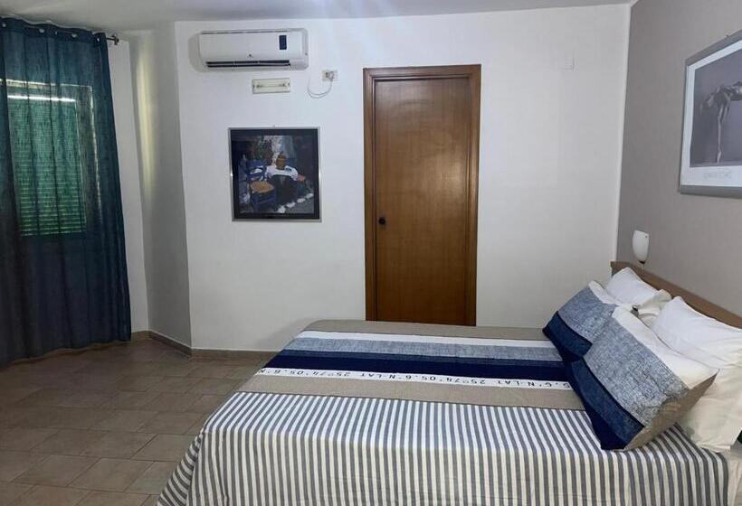 スタンダードルーム, Martini