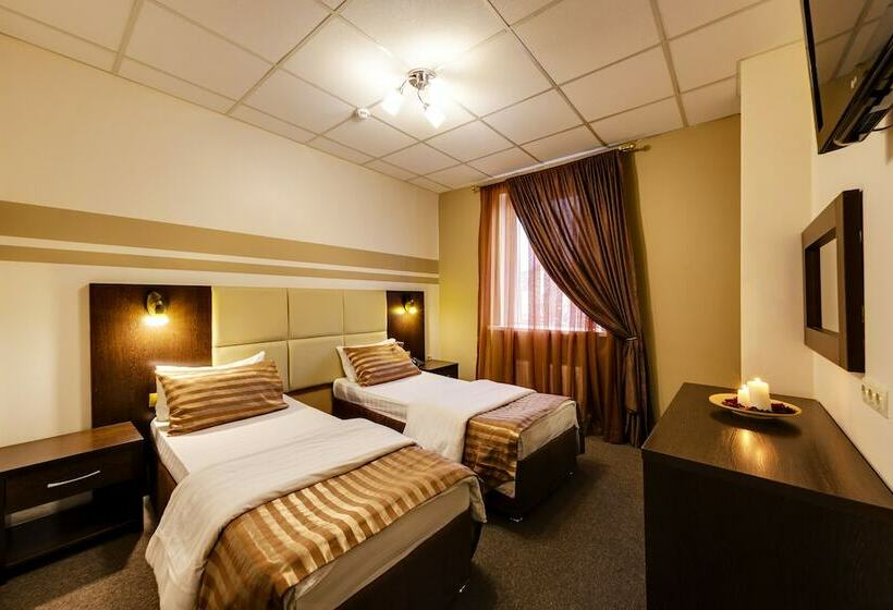 高级大房间, Marton Severnaya