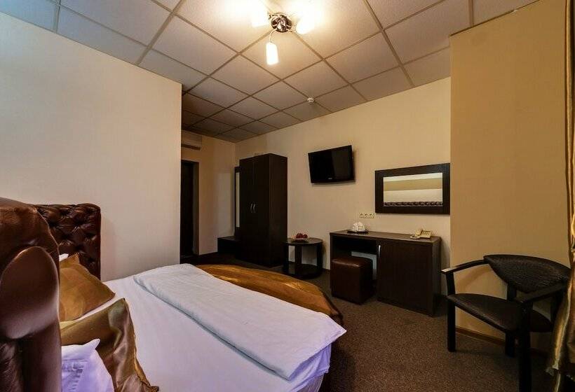 高级大房间, Marton Severnaya