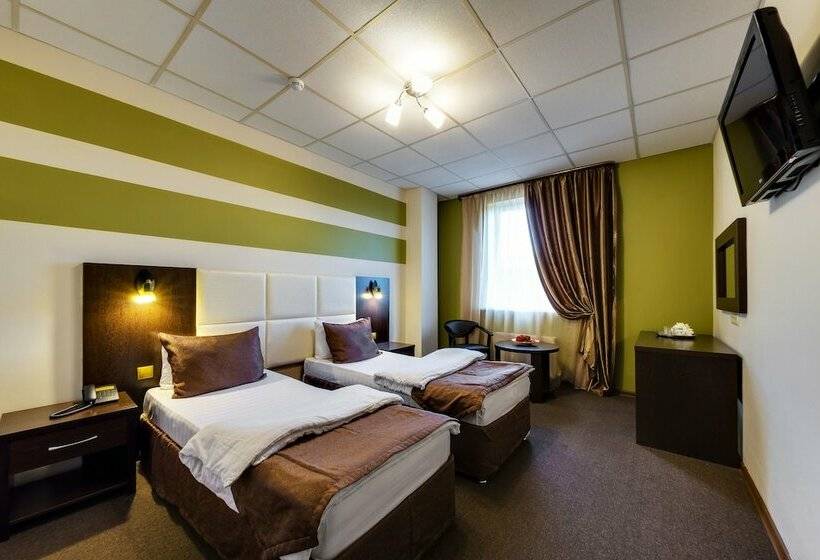 高级大房间, Marton Severnaya