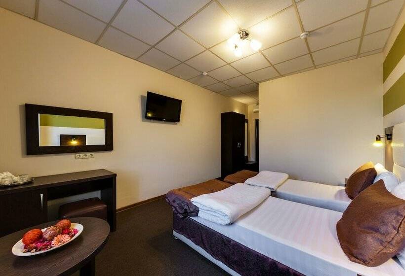 高级大房间, Marton Severnaya