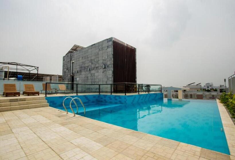 مجموعه ویستا شهر, Golden Tulip  The Grandmark Dhaka