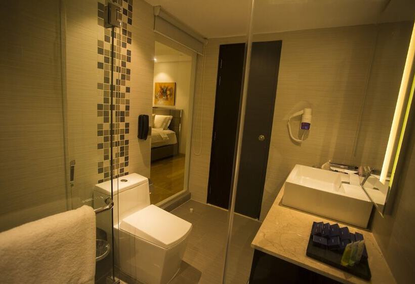 اتاق سوپریور, Golden Tulip  The Grandmark Dhaka