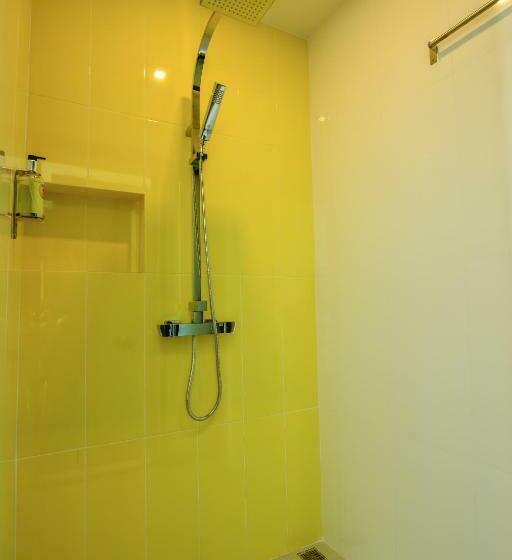 غرفة ديلوكس مزودة بشرفة, Wake Up Aonang