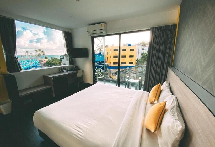 غرفة ديلوكس مطلّة علي البحر, Wake Up Aonang