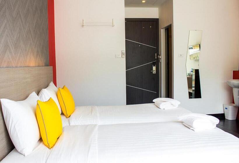 غرفة ديلوكس مطلّة علي البحر, Wake Up Aonang