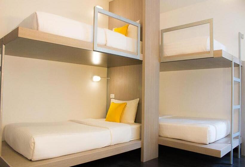 غرفة قياسية رباعية, Wake Up Aonang