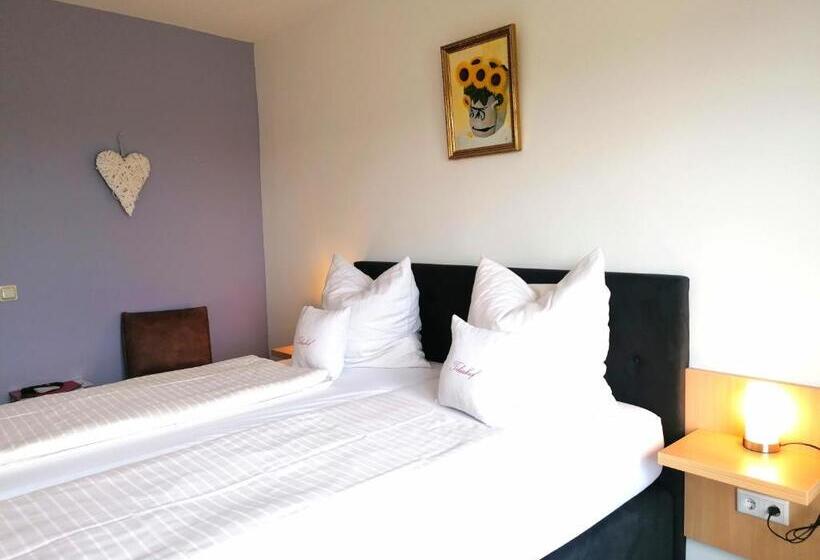 חדר סטנדרט עם מרפסת, Weingut Tiliahof