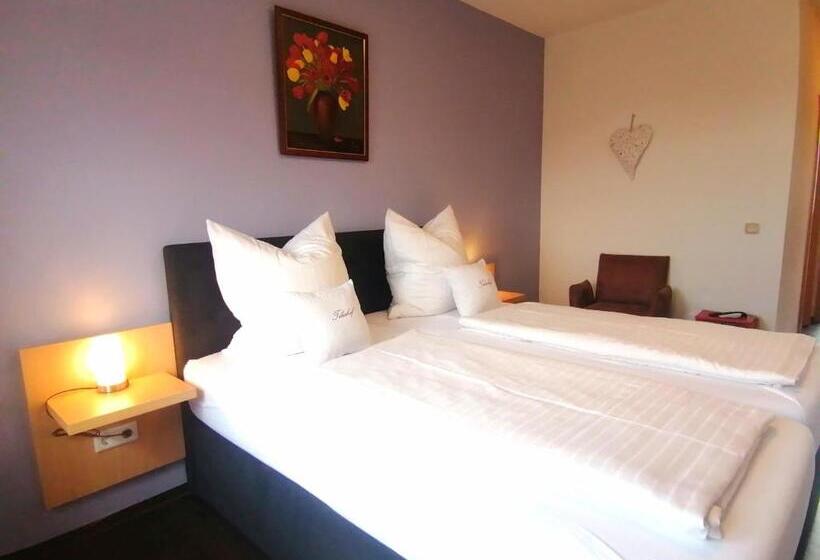 חדר סטנדרט עם מרפסת, Weingut Tiliahof