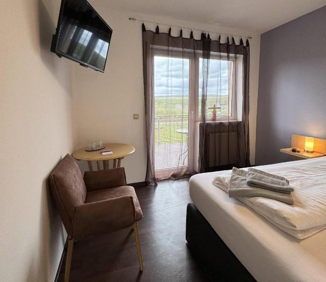 חדר סטנדרט עם מרפסת, Weingut Tiliahof