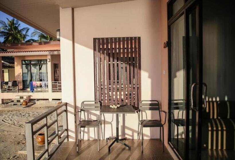 スーペリアールーム, Laemson Resort