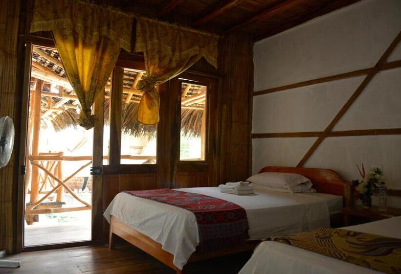 غرفة قياسية ثلاثية, Hostal Rutamar