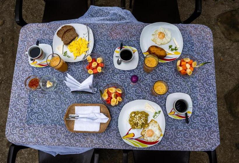 غرفة قياسية ثلاثية, Hostal Rutamar