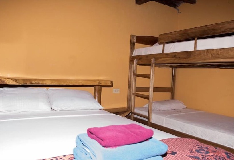 클래식 4인 룸, Hostal Rutamar
