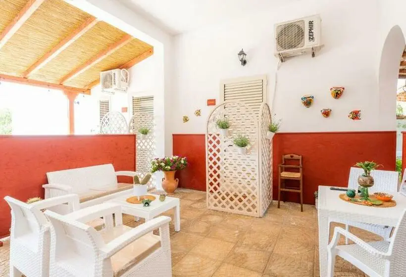 スタンダードトリプルルーム, Villa Elisa