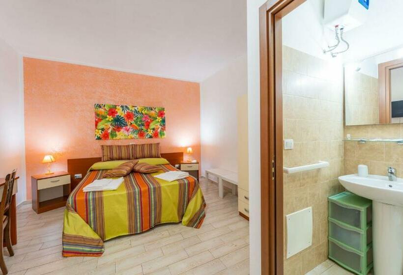 חדר סטנדרט לשלושה, Villa Elisa