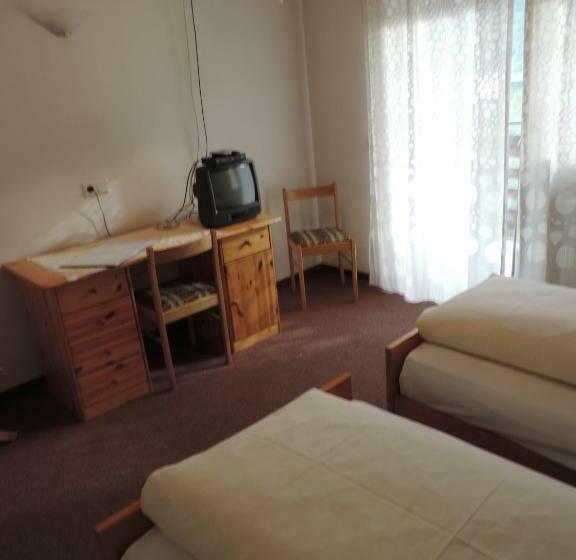 스탠다드 룸, Garni Christin