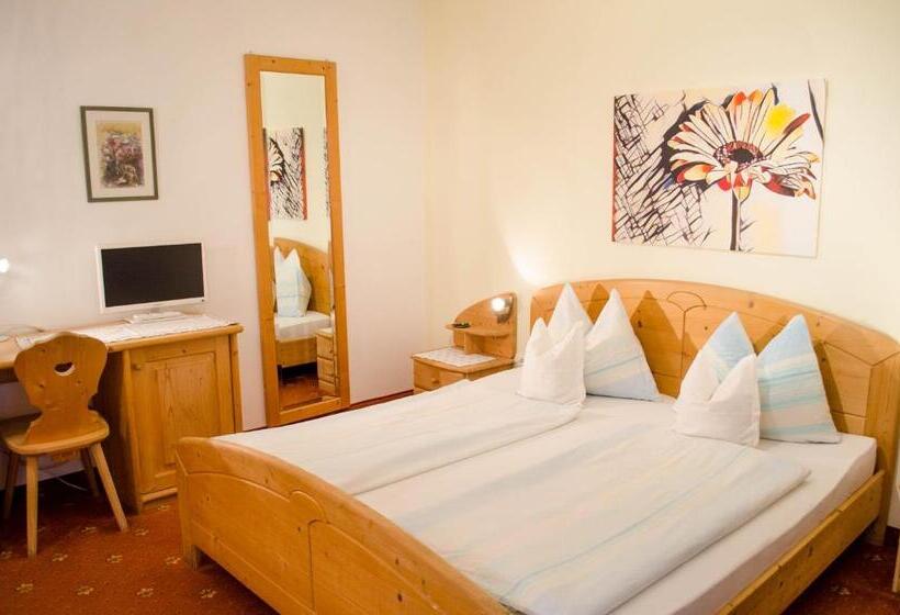 Номер Стандарт с Балконом, Garni Meinrad