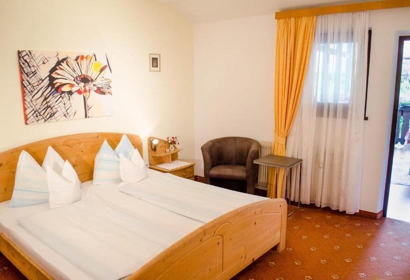 Номер Стандарт с Балконом, Garni Meinrad