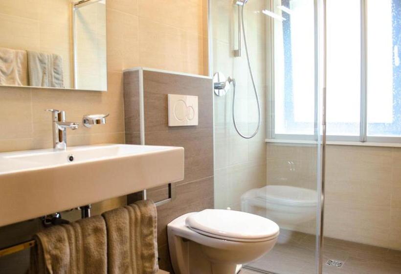 Номер Стандарт с Балконом, Garni Meinrad