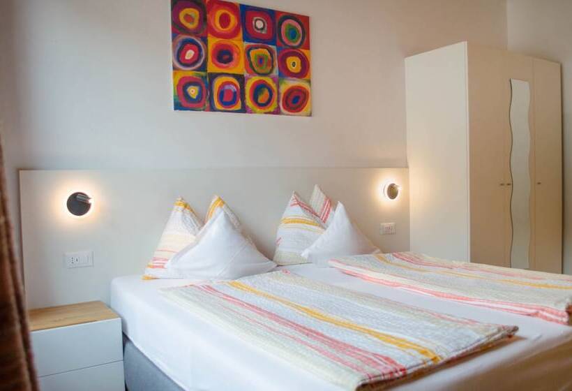 Семейный Номер, Garni Meinrad