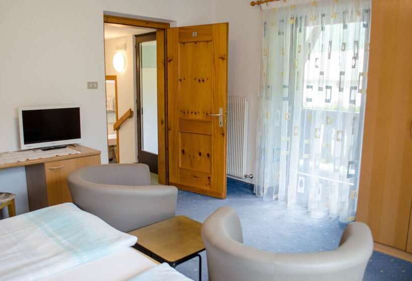 Номер Стандарт с Балконом, Garni Meinrad