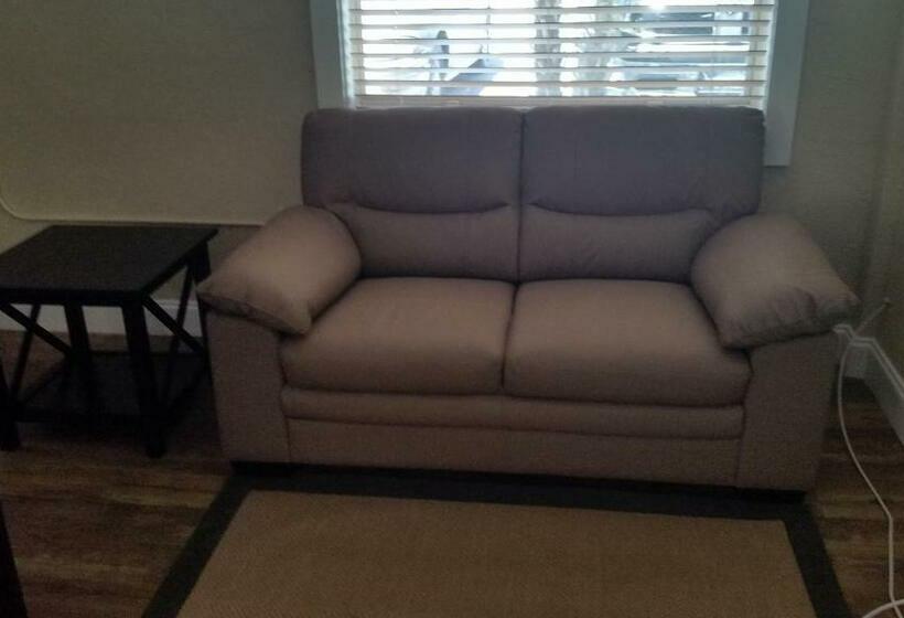 غرفة قياسية سرير كينج, Knight S Key Suites