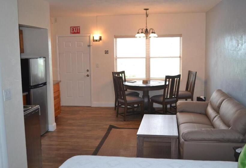 غرفة ديلوكس, Knight S Key Suites