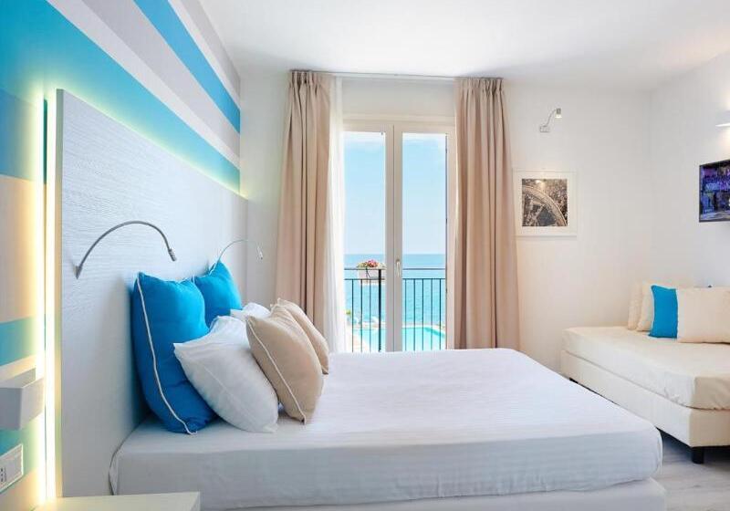 Triple Room Sea View, Marina Di Petrolo Hotel & Spa