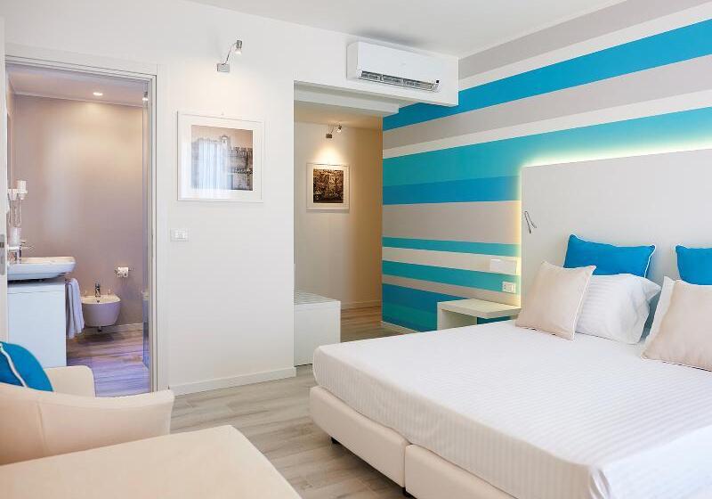 발코니가 있는 4인용 스탠다드 룸, Marina Di Petrolo Hotel & Spa