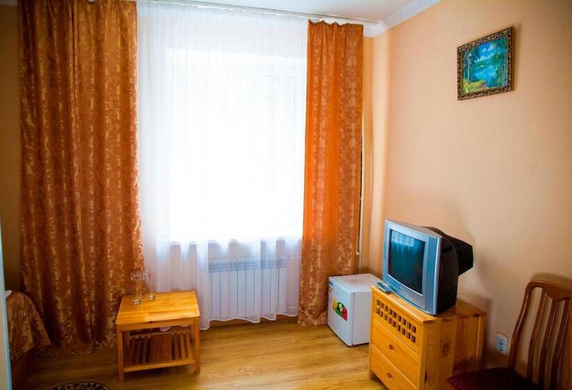 اتاق استاندارد سه نفره, Nurlytau