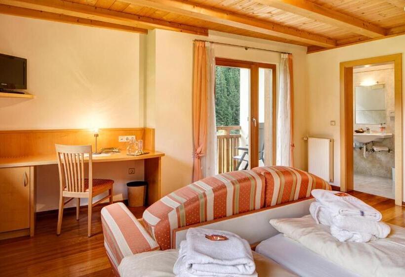 Comfort room with balcony, Ortler