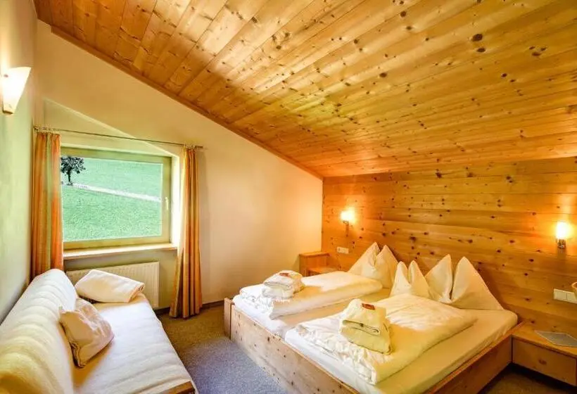 Perhehuone, Ortler