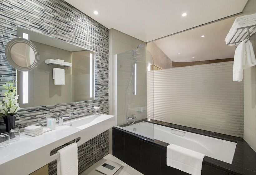 Номер Стандарт, Pearl Rotana Capital Centre