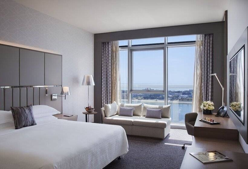 Номер Клуб, Pearl Rotana Capital Centre