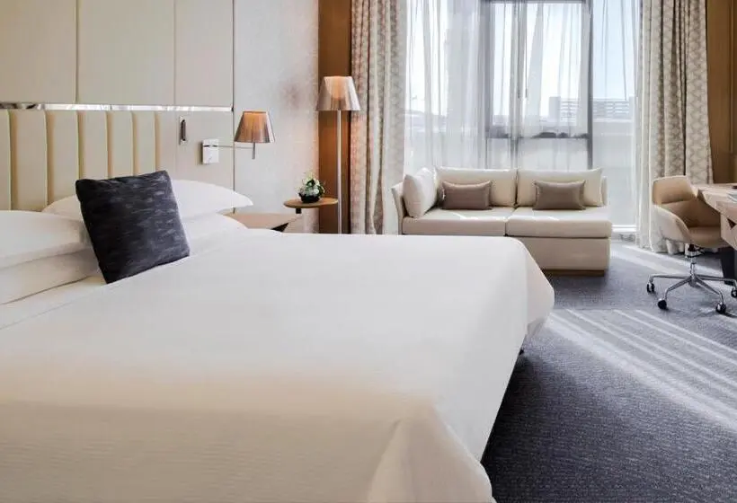 Standard-huone King-vuode, Pearl Rotana Capital Centre