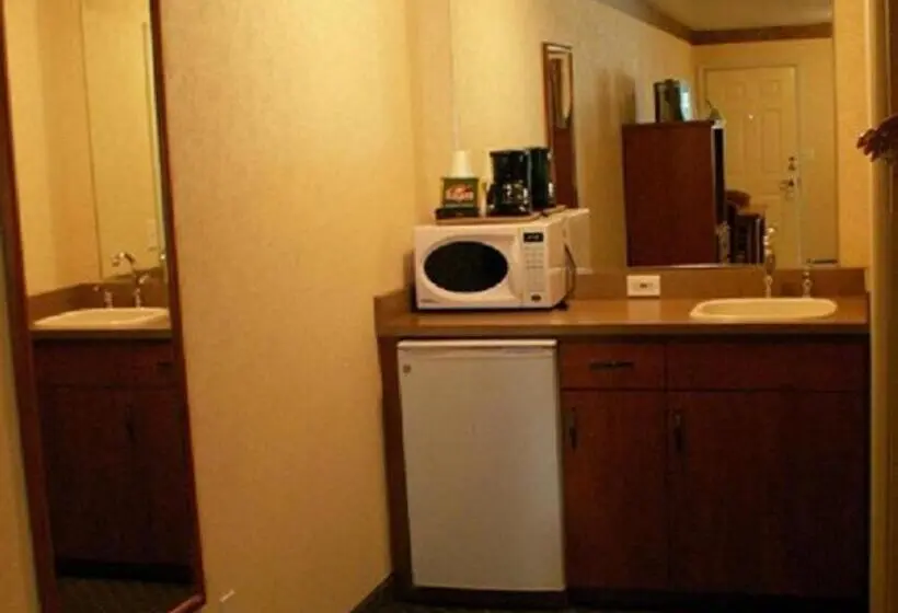 スイート, White River Inn