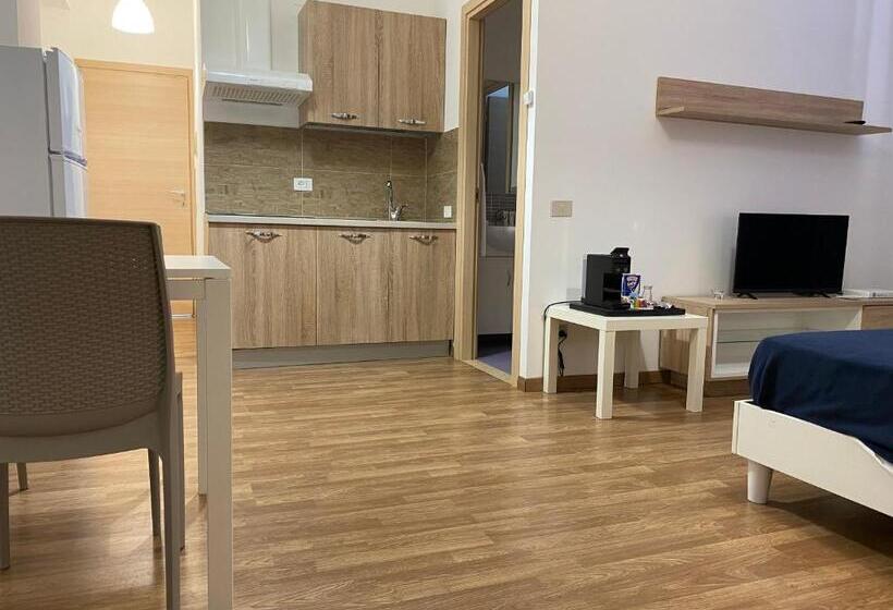 스탠다드 스튜디오, Marina Di Petrolo Hotel & Spa