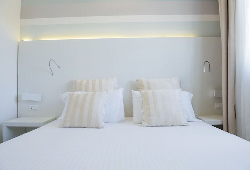 Номер Стандарт Вид на Море, Marina Di Petrolo Hotel & Spa