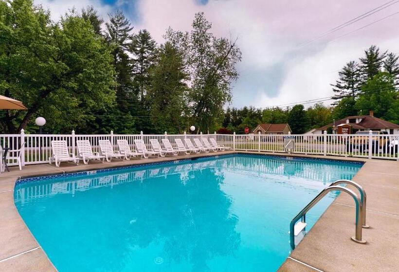 إستوديو قياسى مزودة بتراس, Riverbank Motel And Cabins Managed By Vacasa