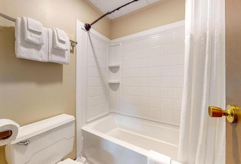 إستوديو قياسى مزودة بتراس, Riverbank Motel And Cabins Managed By Vacasa