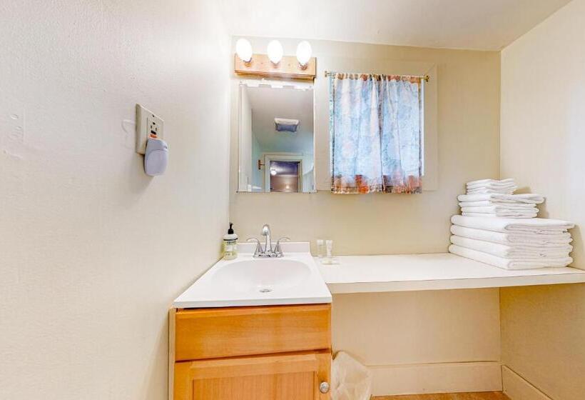 منزل غرفة نوم واحدة, Riverbank Motel And Cabins Managed By Vacasa