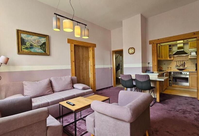 バルコニー付き１ベッドルームアパートメント, Pension Weiße Rose, Parkplatz, Frühstück, Wlan, Zentral